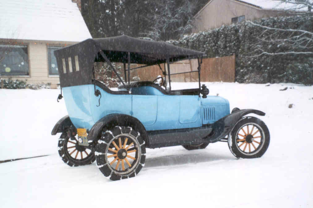 Early Days Of Automobile Snow Chains | Photo by 