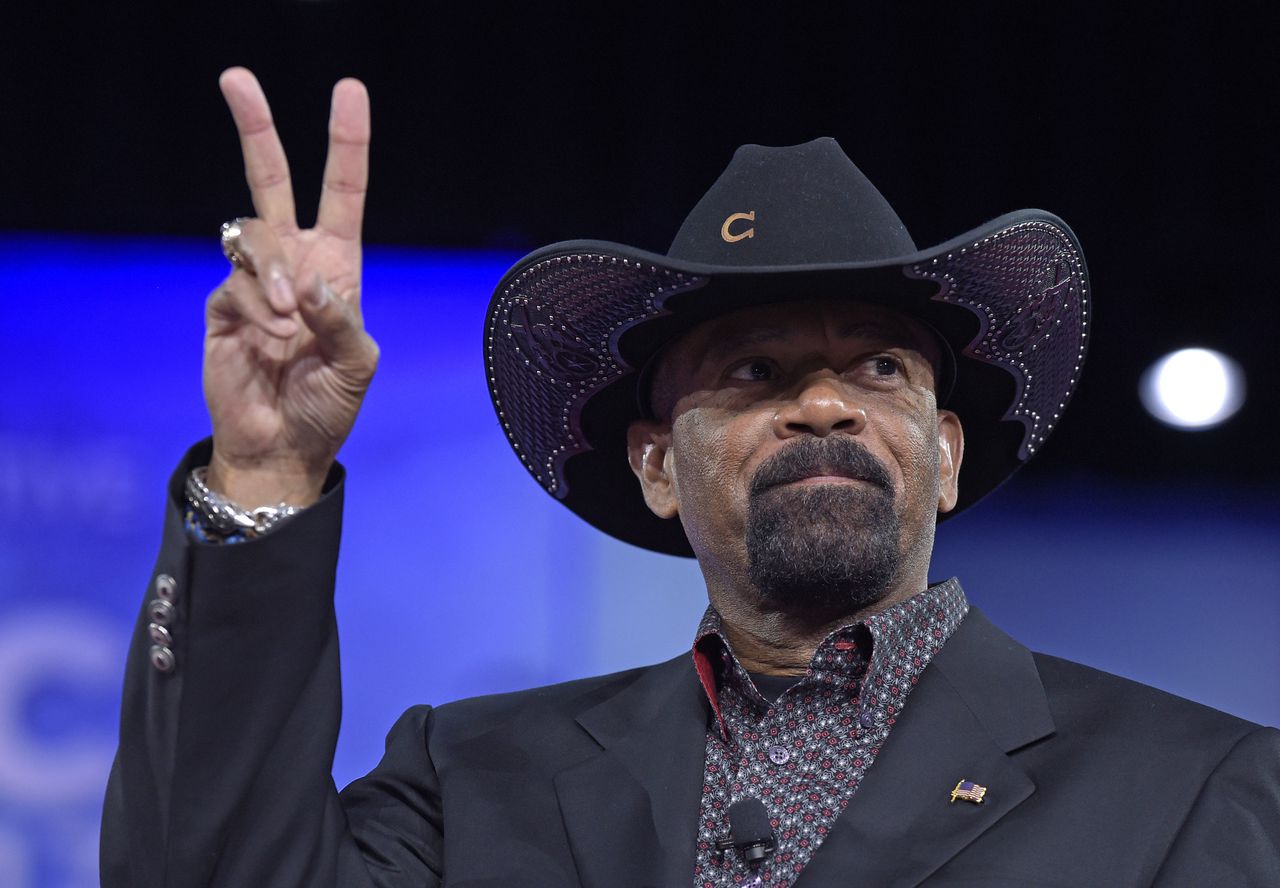 Choice of controversial ex-Sheriff David Clarke to speak at Oregon conference for school resource officers draws criticism