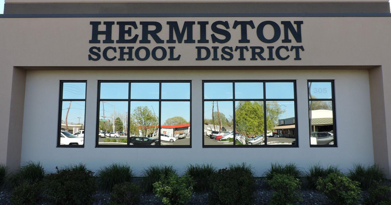 Former Hermiston School District employee sues over pandemic mandates
