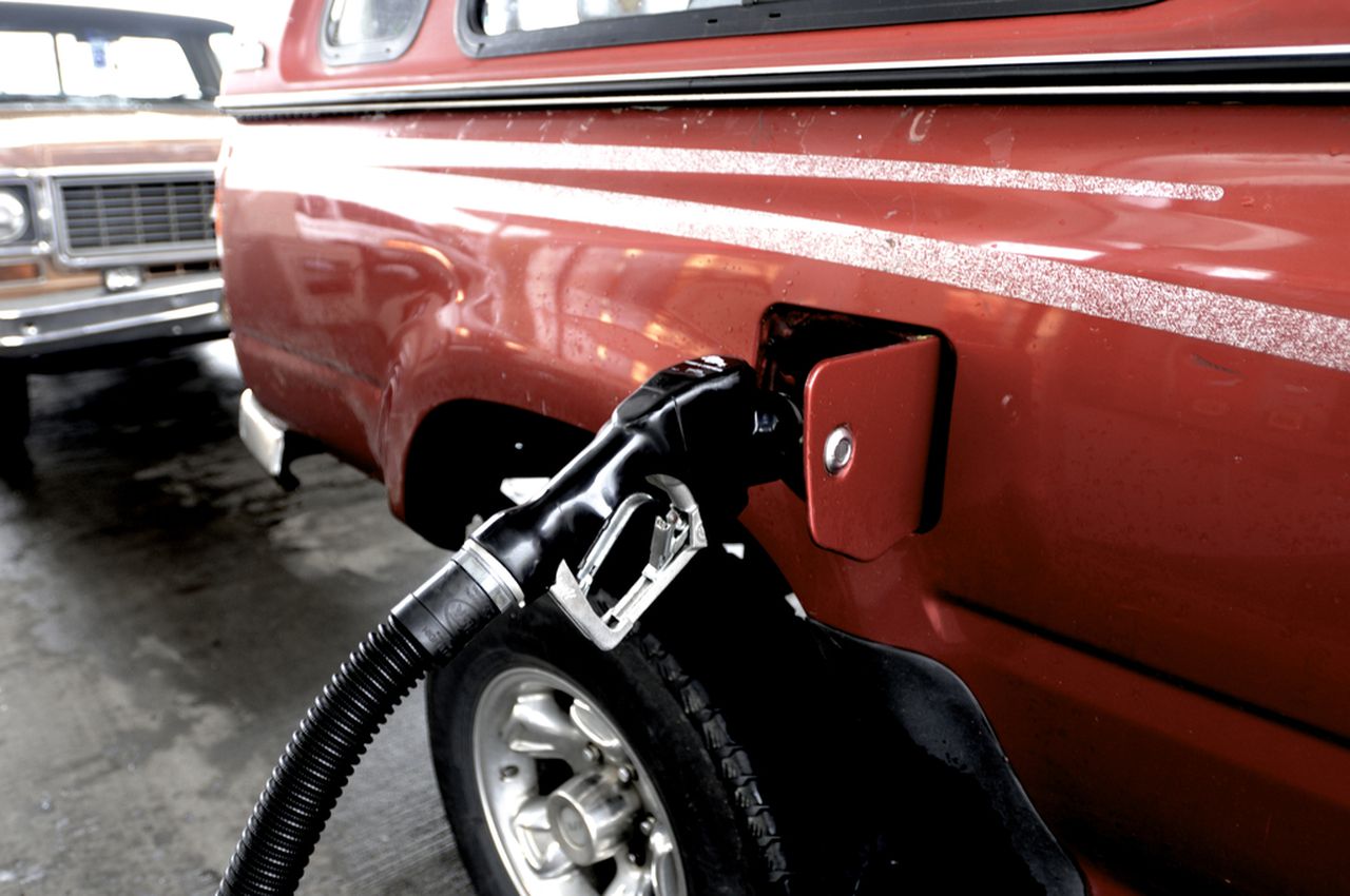 Oregon gas prices up 25 cents to new record