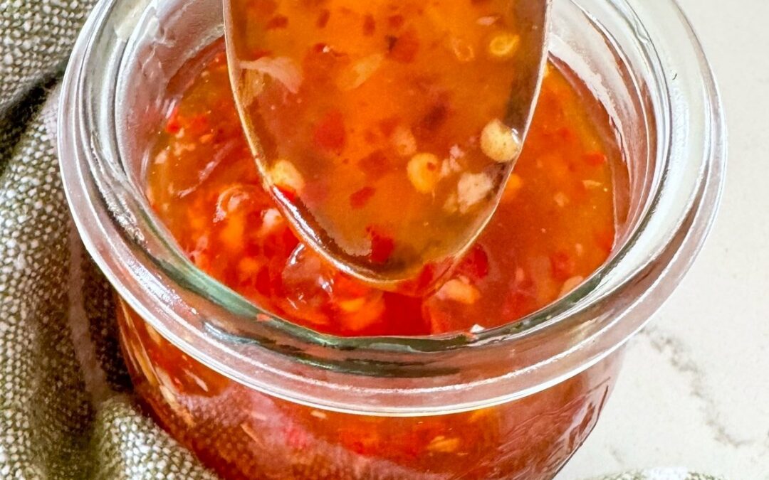 Easy Sweet Chili Sauce Recipe – Honey Sweetened