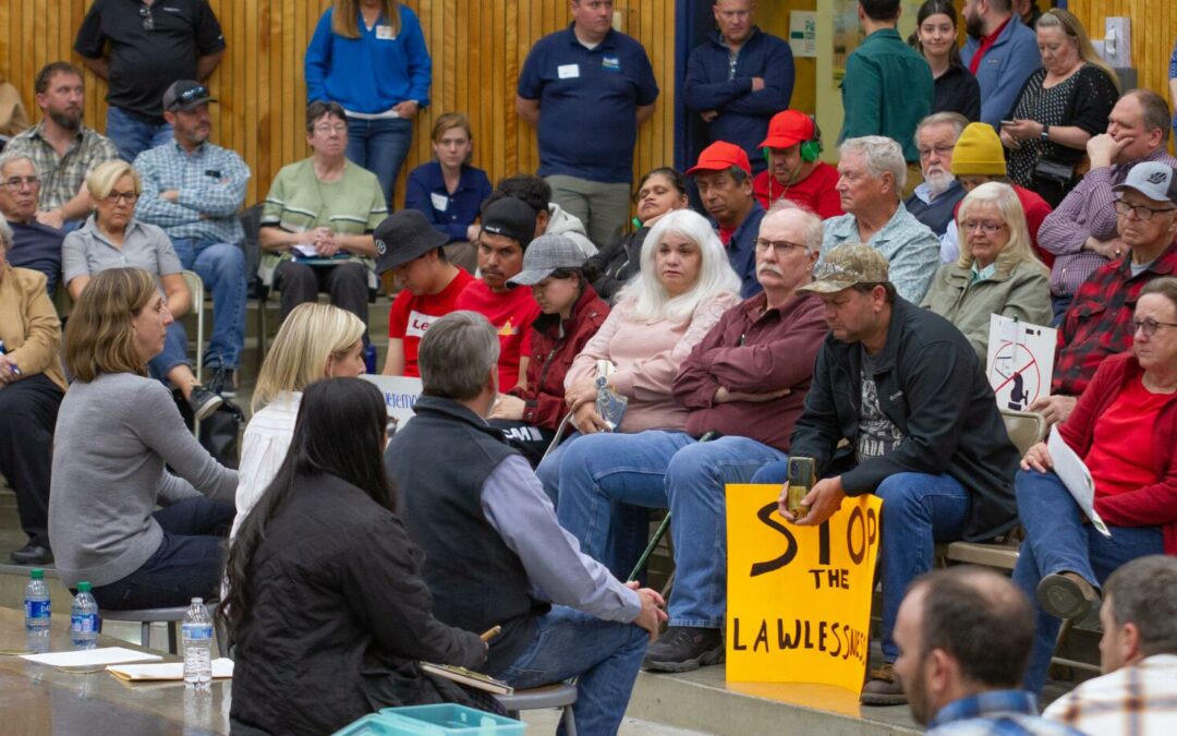Oregon agency heads hear from locals in Boadman on nitrate issue
