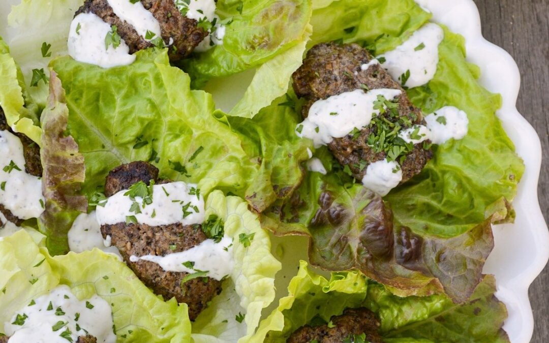 Quick & Easy Grilled Beef Lettuce Wraps with Yogurt Garlic Sauce